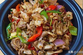 “爆炒生肠”，口感脆爽，味道酸香微辣，是一道不错的下饭菜图片