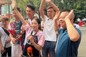 贵州刘三姐韦忠秀山歌对唱红遍了柳州鱼峰山下图片