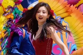 事实证明，37岁"没生过孩子"的毛晓彤，身边从来不缺"护花使者"图片