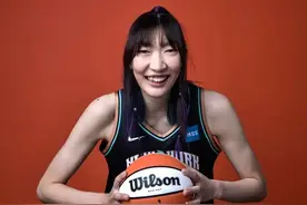 WNBA | 韩旭未上场，比赛很精彩，教练很“固执”图片