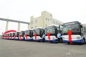 “驶入”新能源公交时代，娄烦县投运20辆电动公交车图片