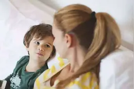 当孩子问：“妈妈，你是不是不爱我了？”你要这样回答图片