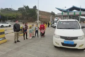 车内多一个小孩算不算超员？交警：即便是怀抱的婴儿也一个都不能多图片