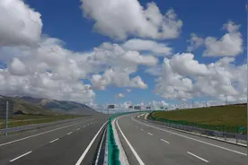 14亿人口养不起“高速”？一天营收15亿还是严重亏损，钱去哪了图片