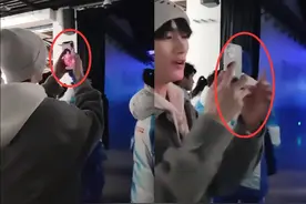 感动！继张真源给丁程鑫拍照后，丁程鑫冬奥现场和贺峻霖视频连线图片