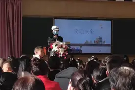 【平安建设】延川公安交警走进幼儿园开展交通安全宣传活动图片