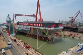 保台海稳定，护国家统一！003号航母正式下水，取名“福建舰”图片