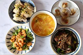 儿媳妇来做客，我给做了4菜1汤，荤素搭配合理，儿媳妇夸我手艺好图片