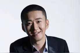 李嘉明：“黄金配角”的落魄，是娱乐圈的悲哀与损失图片