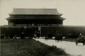 故宫、雷峰塔、大雁塔、乐山大佛老照片对比，时间只让它们更夺目图片