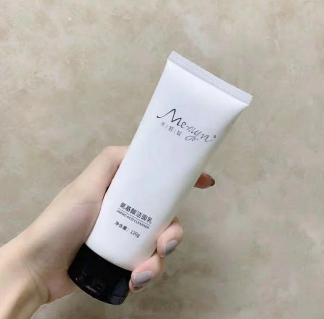 推荐几款人气氨基酸洗面奶，温和好用敏感肌可以放心入手，不踩雷