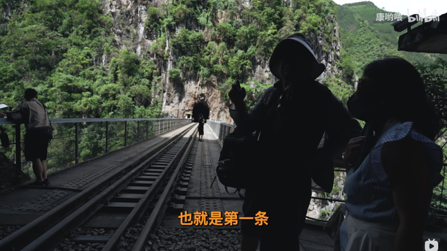 当网红旅行退潮，年轻人开始寻找进入一座城的“隐秘入口”