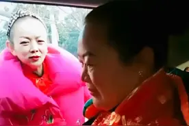 1月6日河南38岁男子8万彩礼迎娶54岁大妈被要2万下车费，后来怎样图片