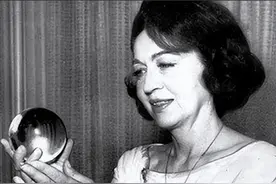 美国女预言家：曾准确预测美国总统寿命，也曾预言中国，她说了啥图片