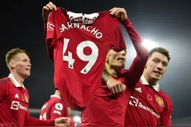 英超-C罗缺席曼联2-1绝杀富勒姆 埃里克森处子球 加纳乔93分钟破门图片