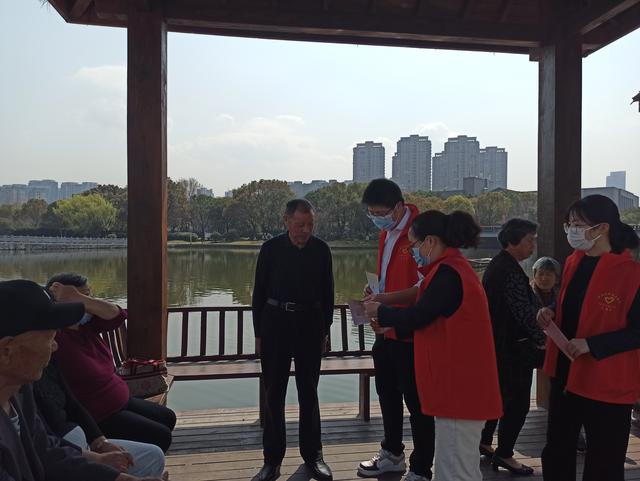 农发行北仑区支行多措并举开展“普及金融知识”宣传活动