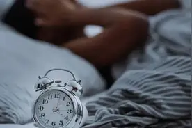 「半夜早醒」再也睡不着……自查是否有9种身体状况图片