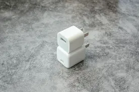 没想到小小体积用料这么猛，iPhone快充充电器暴力拆解报告图片