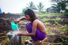 印度炼狱“无子宫村”，数十万女性都摘掉子宫，真实原因令人心酸图片