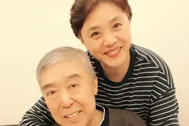 师胜杰遗孀宋艳：拒绝女儿照顾，我要在中国陪着你爸爸图片