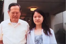 杨振宁妻子翁帆自白：为了丈夫的身体，我16年来都是早睡早起图片