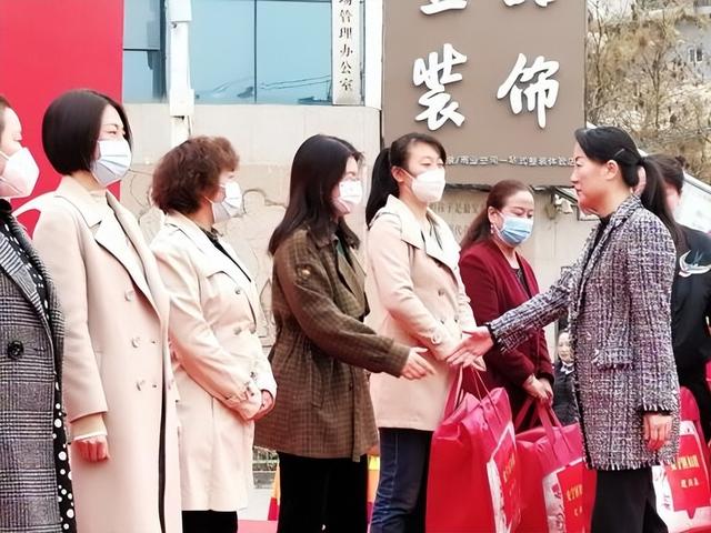 追梦新时代 巾帼绽芳华——区妇联举办庆祝第113个“三八”国际劳动妇女节系列活动