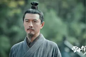 《雪中悍刀行》：西楚复国之际曹长卿为何放弃复国，一人攻一城？图片