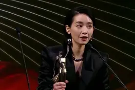 “影后”刘雅瑟的跌宕青春：15岁成为人气王，一年后为一百块犯难图片