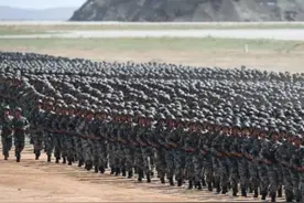 我国部队高级干部中，总参与国防部长两个职务，哪个地位高一些图片