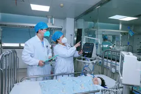 10岁女孩重症肺炎咯血窒息，“组合拳”救治抢回孩子性命图片