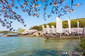 和爱情有关的朋友圈句子，唯美走心，直抵心灵图片