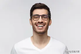 每日一笑：精选15条搞笑幽默段子图片