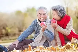 男人爱不爱你，从亲吻就能看出来图片