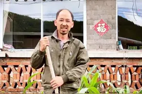 河北47岁农民，养牛种树负债30万，2年还清负债，如今年赚50万图片