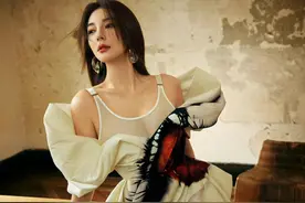 张雨绮登《精彩OK》封面 身材丰满性感 冷艳御姐飒爽迷人图片