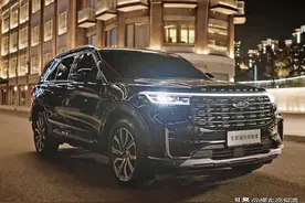 新车 | 内饰竖屏变横屏，福特新款探险者首发亮相，将于五月上市图片