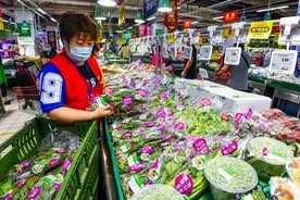 为什么超市月薪2000多，却没人离职？超市员工：“傻子”才辞职图片