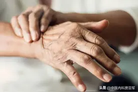 睡觉时手脚麻木？警惕这3种病找上门，老中医教你一招搞定它图片