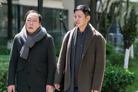 人老了才顿悟，儿女不孝顺，是有因果的图片