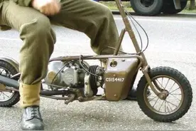 世界军用摩托系列10:采用水平对置油箱，折叠仅需两步的伞兵摩托图片