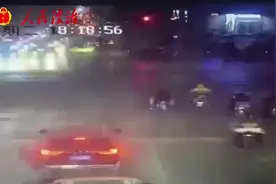 宁夏银川一外卖小哥与私家车相撞，电动车主要责任图片