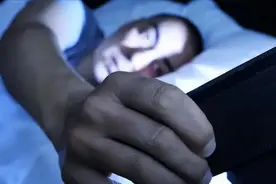 深夜偷看“不良网站”，删除历史记录有用吗？3个坏影响或将出现图片