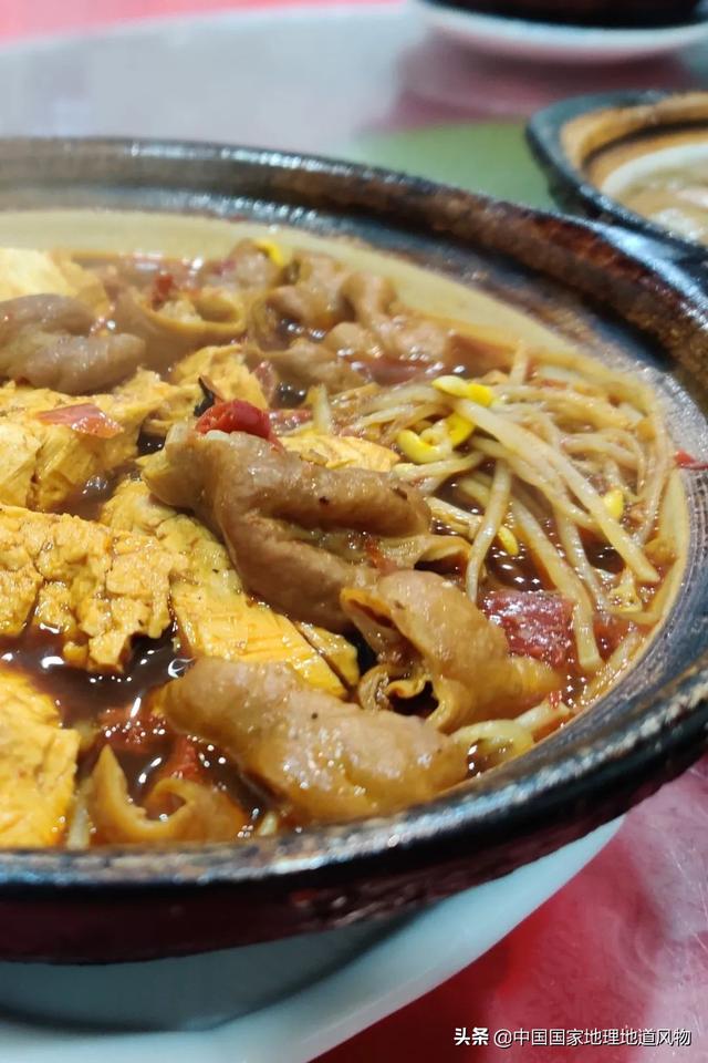 在中国，为什么北方的臭豆腐一枝独秀，南方的臭豆腐百花齐放？