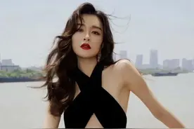 35岁“香港最后的女神”，回归却成蛇蝎美人，网友：美到让人窒息图片