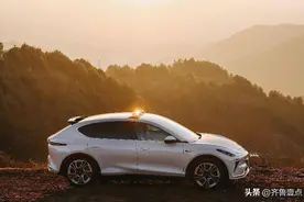 智己汽车销量喜人 LS7订单数量突破1.5万台图片