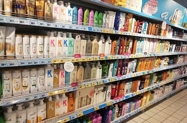 建议女人逛超市，见到这几款洗发水，别犹豫，虽价格不贵真心好用