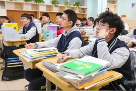 新高考模式下，为何不建议选“物生地”，不同年龄老师有不同解释图片