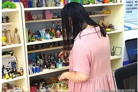 那个迷失的女孩已破茧成蝶图片