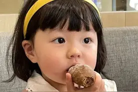 搞笑表情包：身无分文，两手空空图片