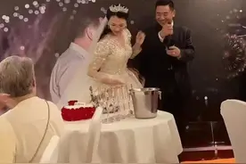 剧情反转：宾利姐的故事太励志，不靠男人，底裤豪车自己挣钱买图片